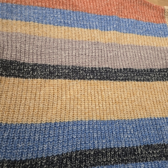 C&C California Women's Multi-Color Stripe Sweater 1X - Picture 6 of 7